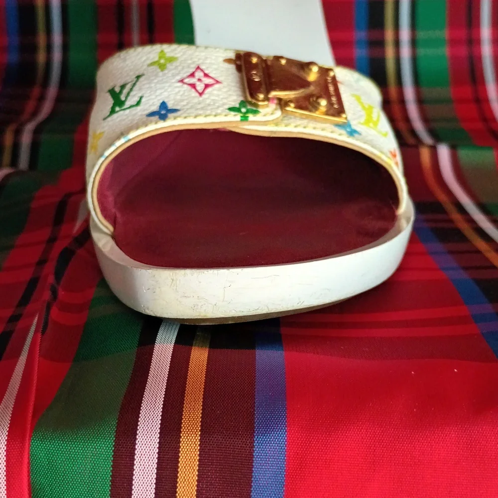 Stylish White and Red Women's Heels - Picture 7 of 10